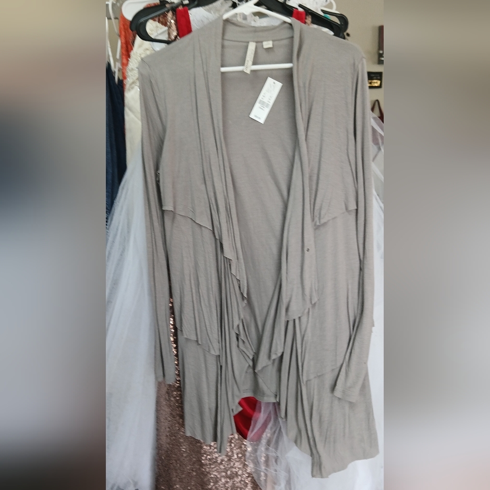 New York & Company Gray Knit Top